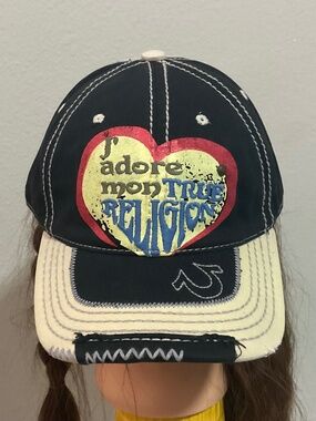 Jadore mon True religion Hat.